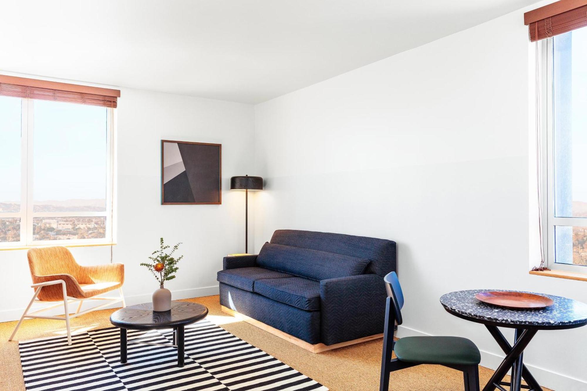Hotel June West La, A Member Of Design Hotels Los Angeles Exterior foto